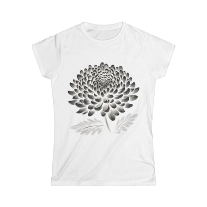Chrysanthemum Bloom Women's Graphic Tee